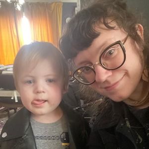 Meet your Posher, Debi